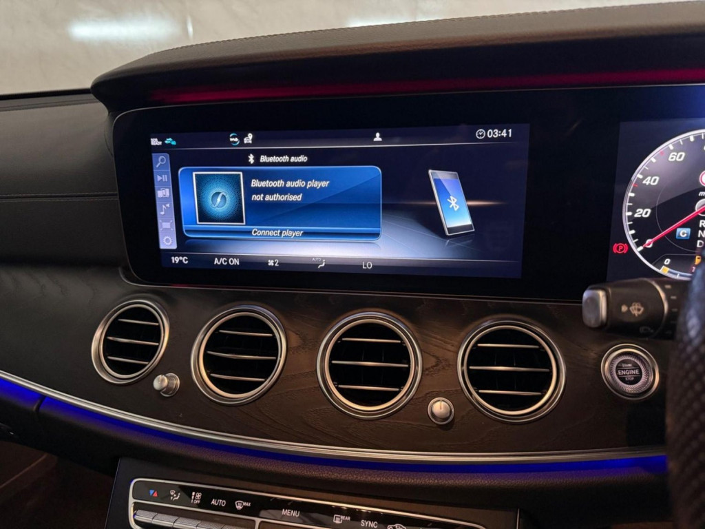 MERCEDES-BENZ E CLASS