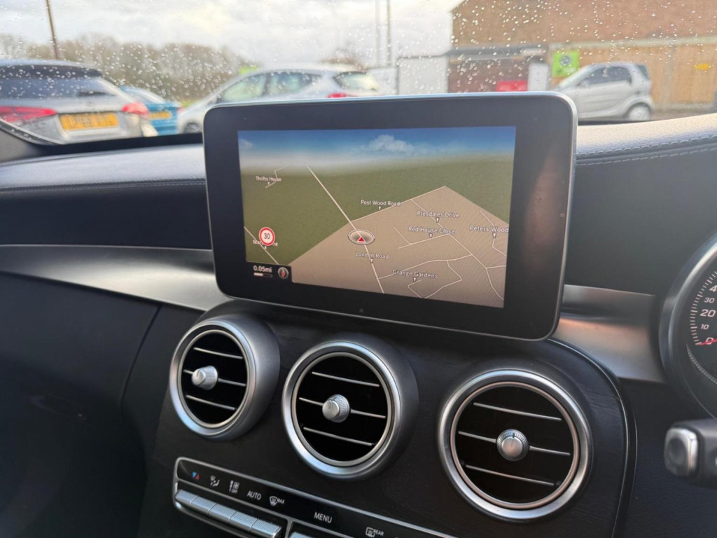 MERCEDES-BENZ C CLASS