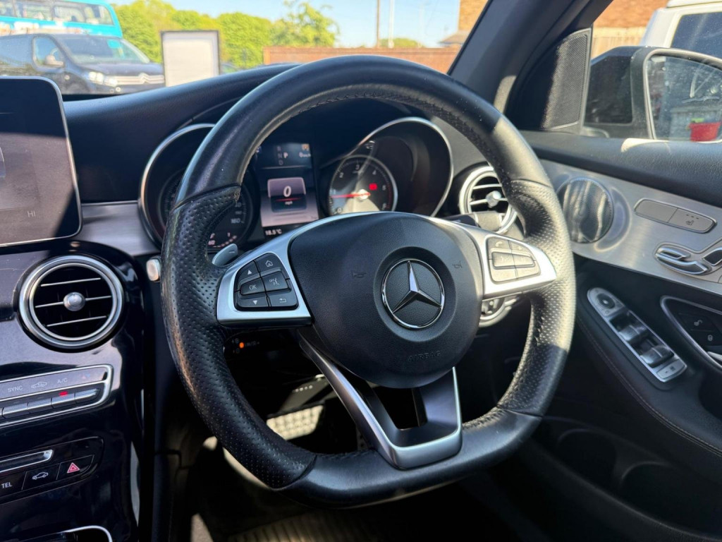 MERCEDES-BENZ GLC