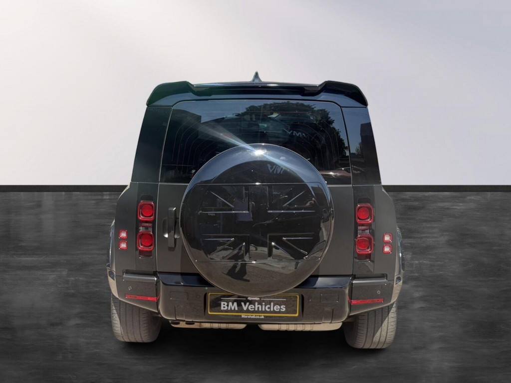 LAND ROVER DEFENDER 110