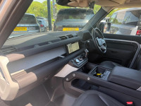 LAND ROVER DEFENDER 110