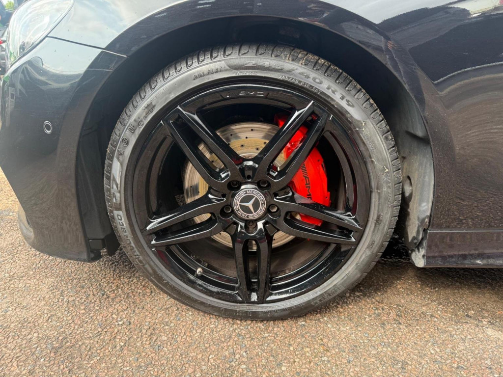 MERCEDES-BENZ E CLASS