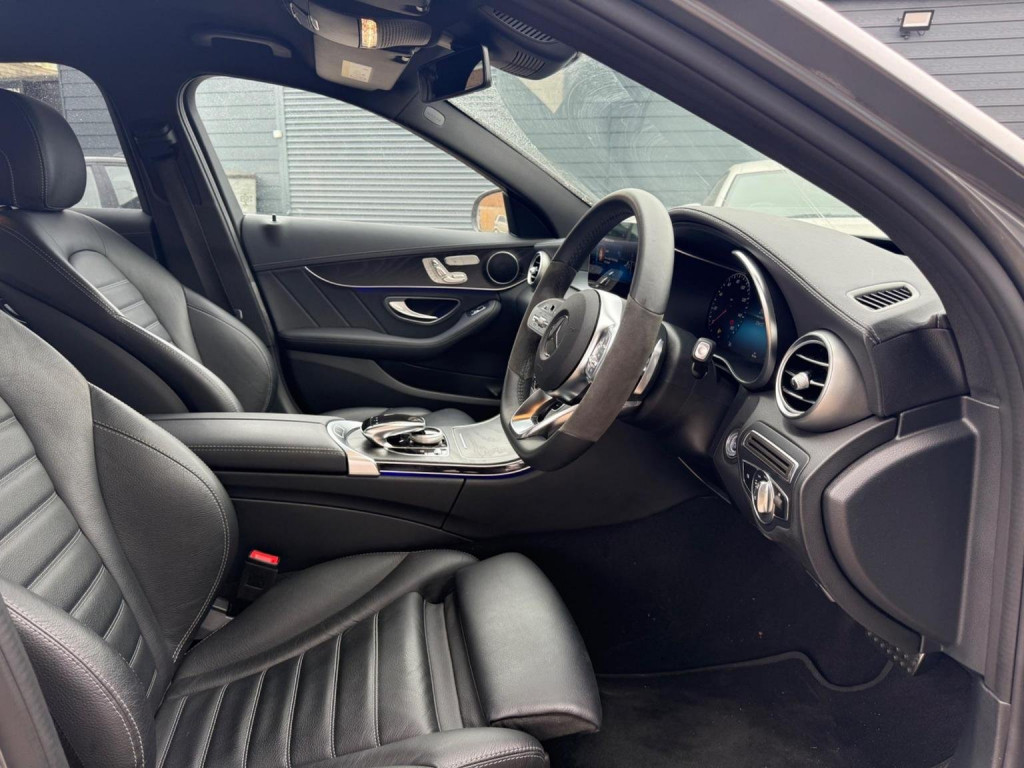 MERCEDES-BENZ C CLASS