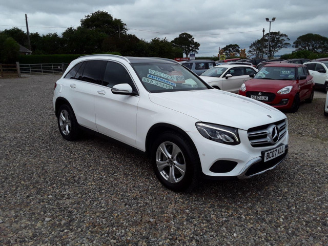 MERCEDES-BENZ GLC