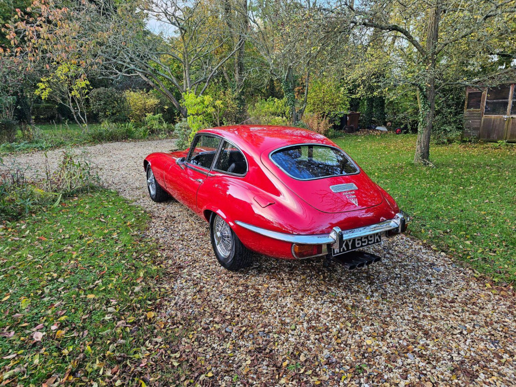 View JAGUAR E-TYPE V12 2+2 manual