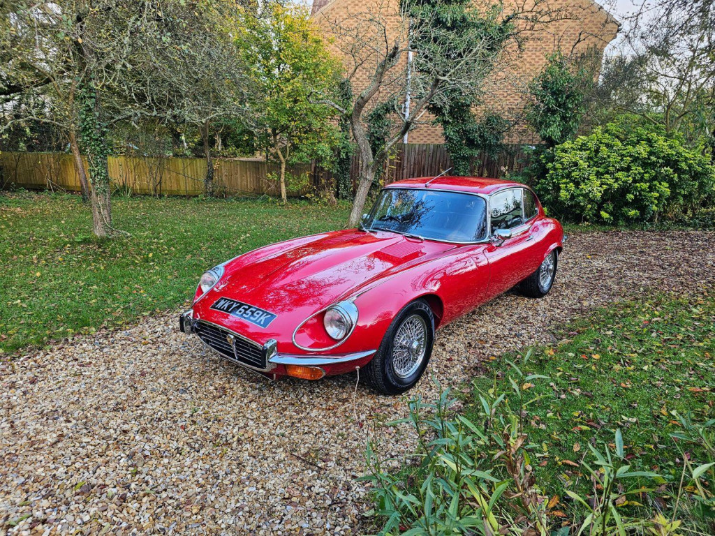 View JAGUAR E-TYPE V12 2+2 manual