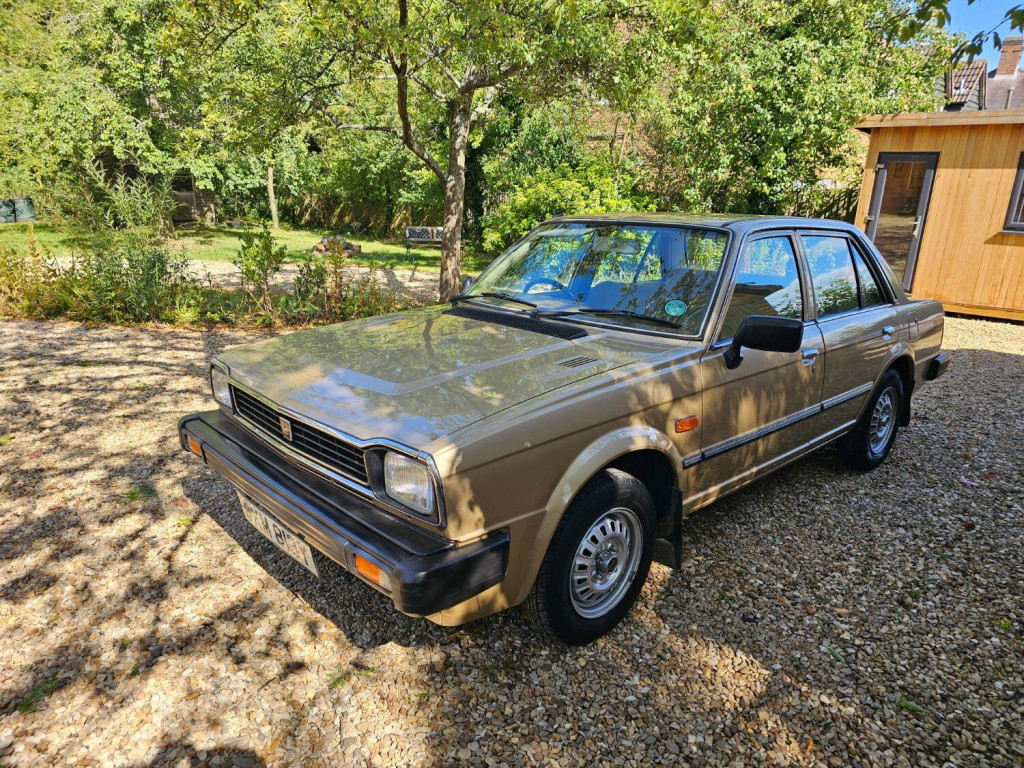 View TRIUMPH ACCLAIM 