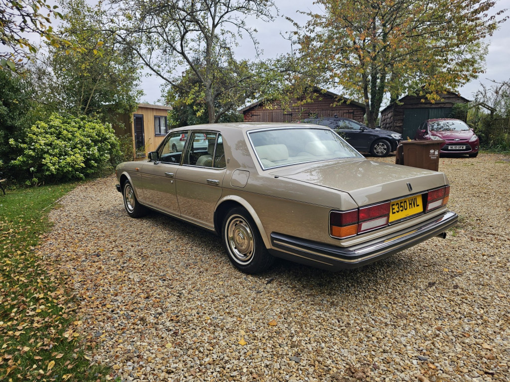 View ROLLS-ROYCE SILVER SPIRIT 6.8