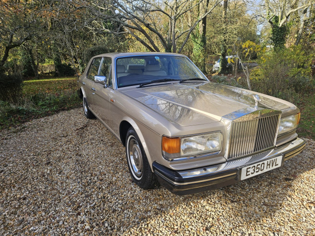 ROLLS-ROYCE SILVER SPIRIT 6.8