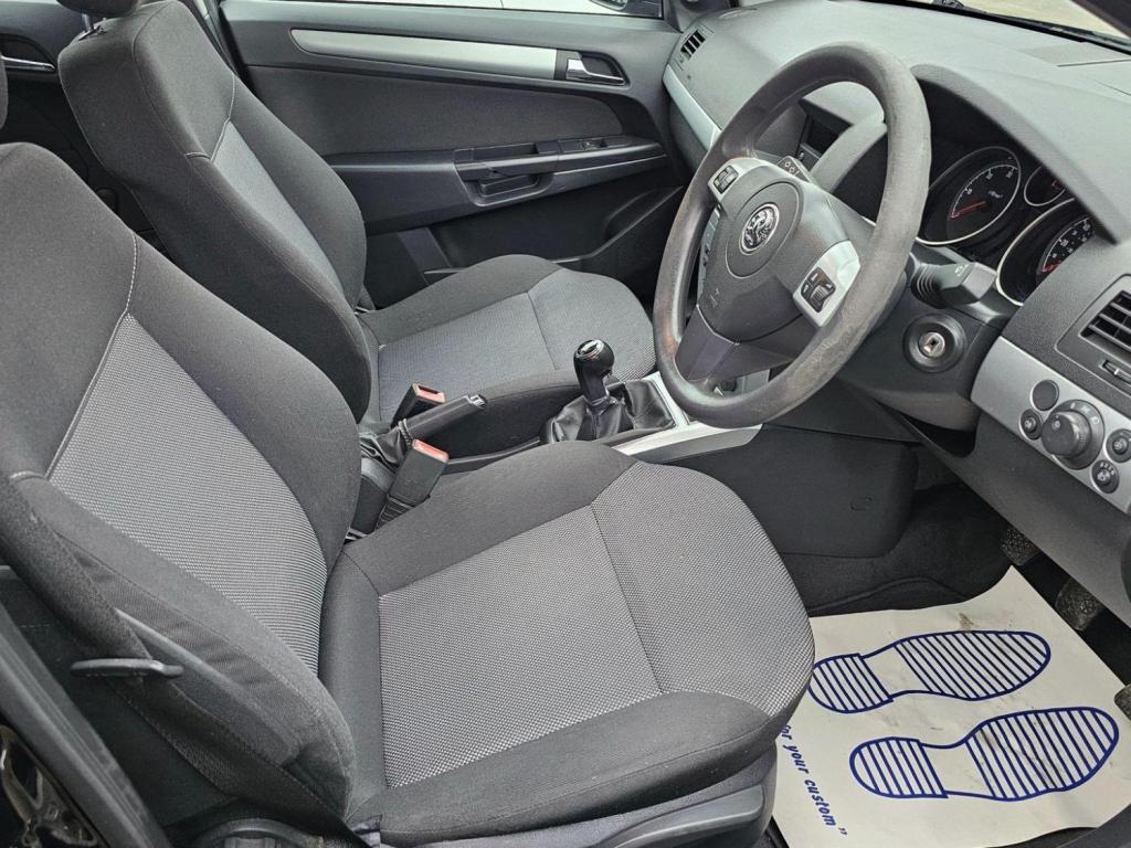 VAUXHALL ASTRA