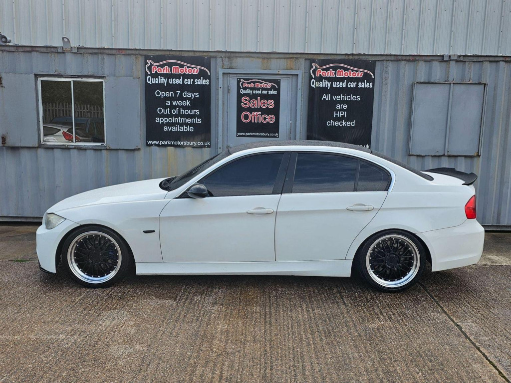 BMW 3 SERIES
