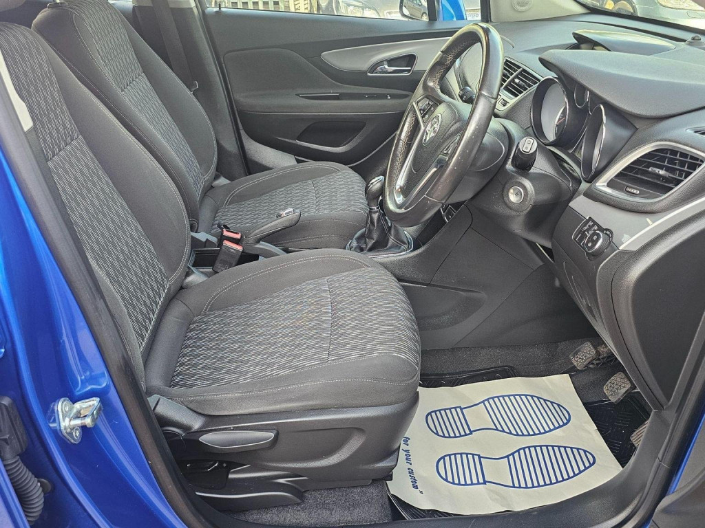 VAUXHALL MOKKA