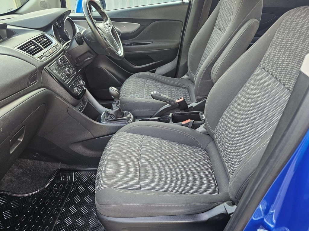 VAUXHALL MOKKA