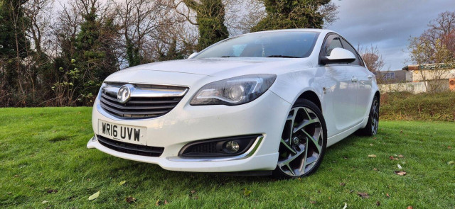 VAUXHALL INSIGNIA