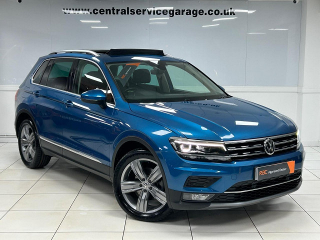 VOLKSWAGEN TIGUAN