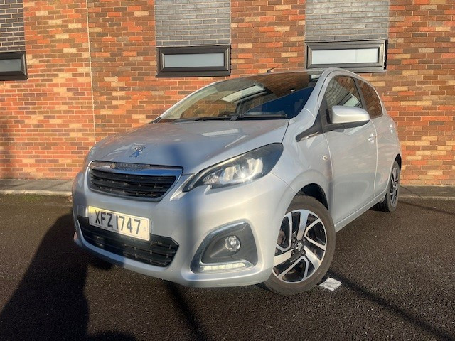 PEUGEOT 108 1.2 VTi PureTech Allure