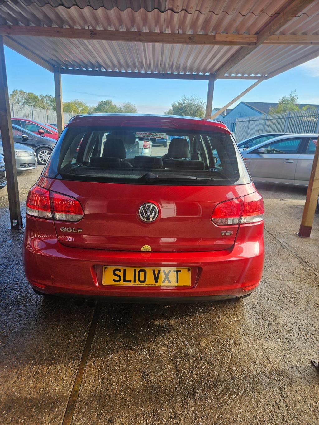 VOLKSWAGEN GOLF