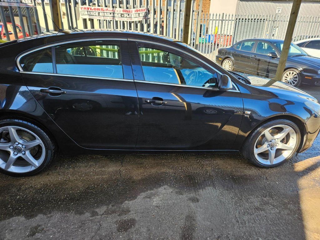 VAUXHALL INSIGNIA