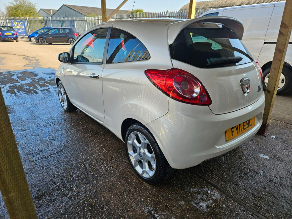 FORD KA