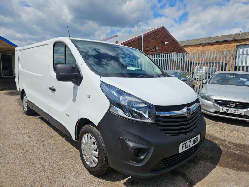 VAUXHALL VIVARO