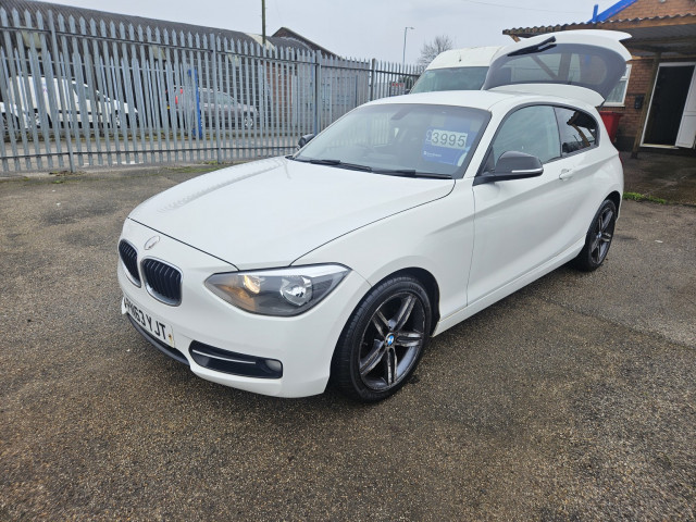 BMW 1 SERIES
