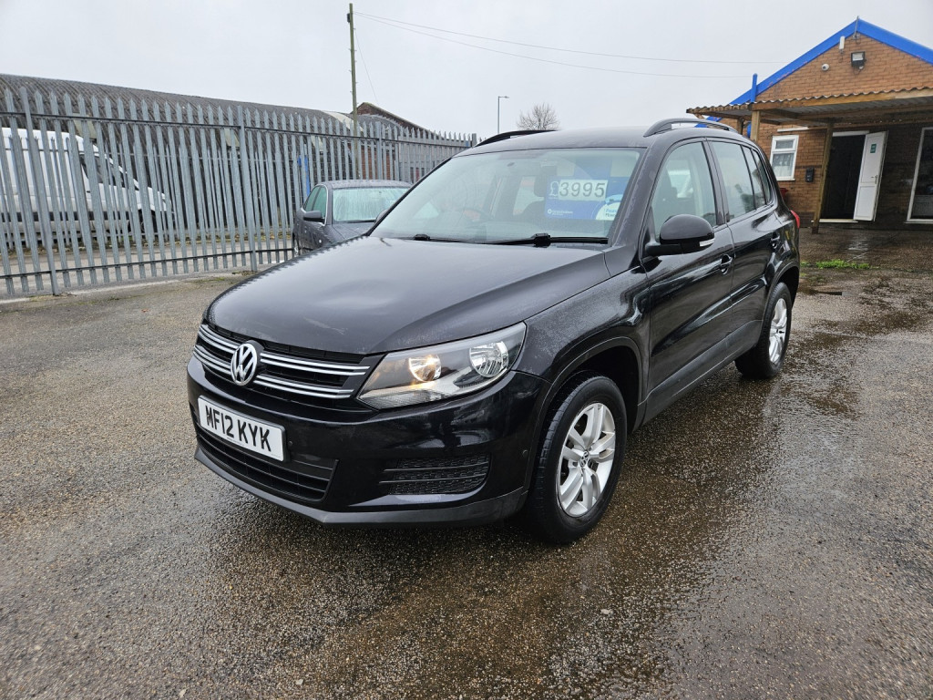 VOLKSWAGEN TIGUAN