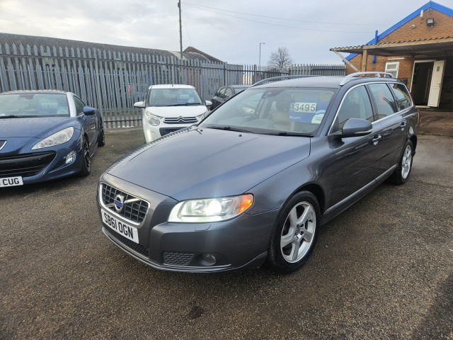 VOLVO V70