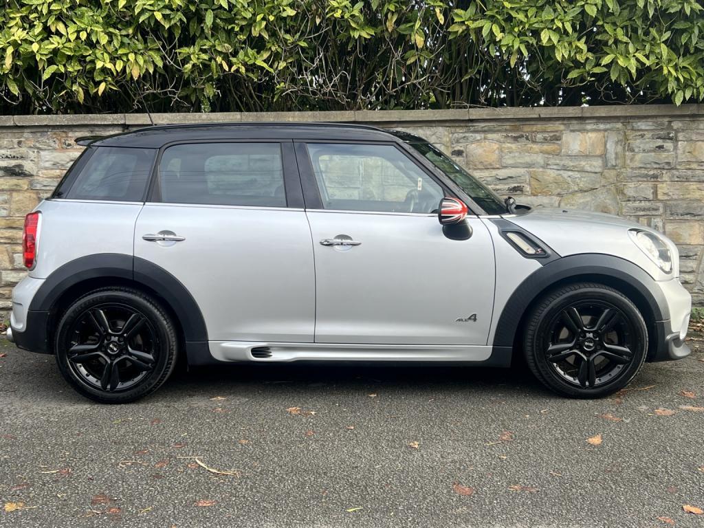 View MINI COUNTRYMAN 2.0 Cooper SD ALL4 Countryman