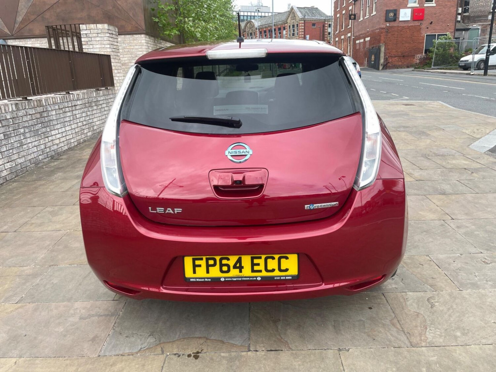 NISSAN LEAF