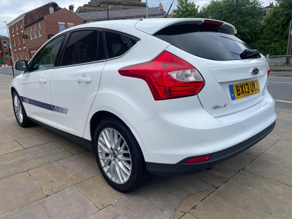 FORD FOCUS
