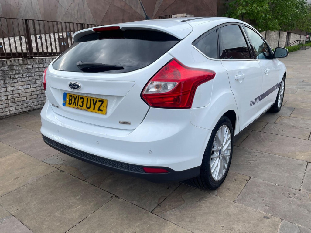 FORD FOCUS