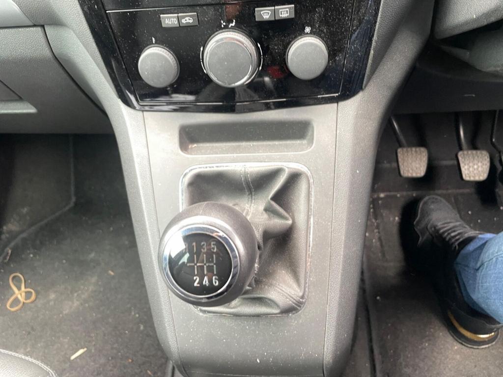 VAUXHALL ZAFIRA