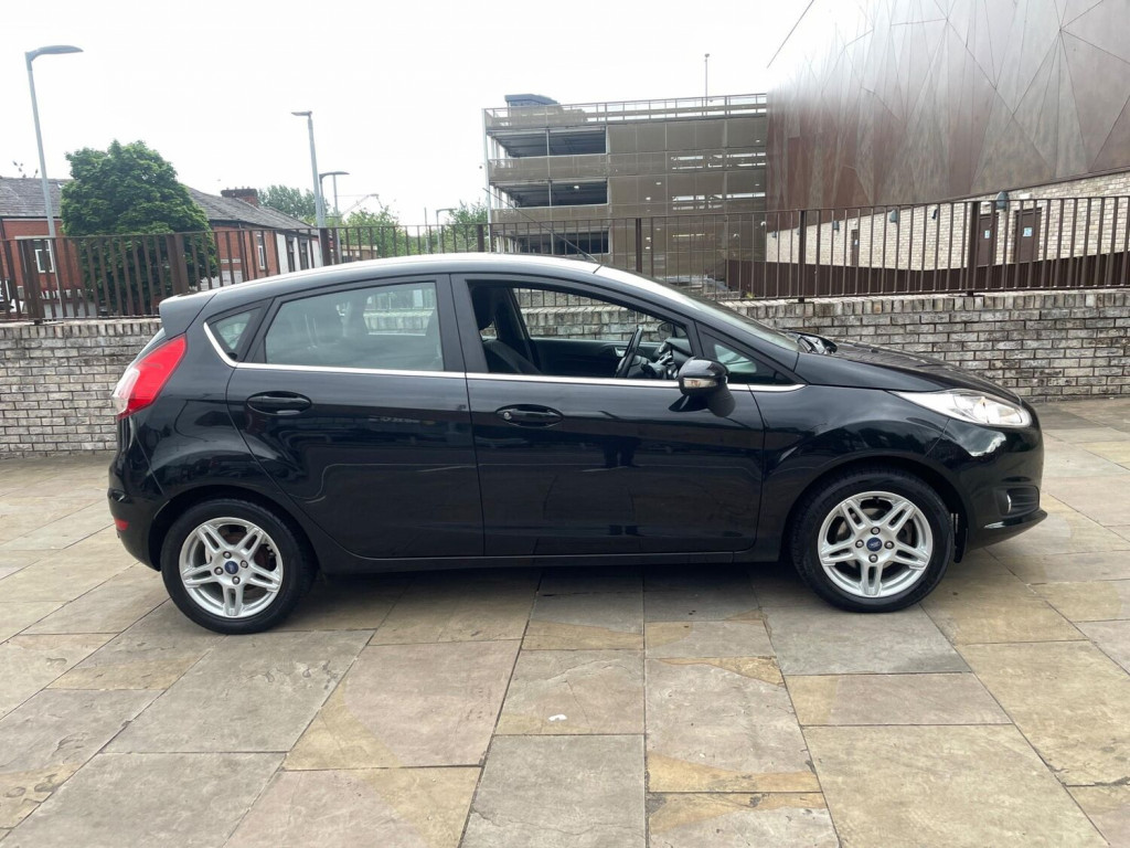 View FORD FIESTA 1.0T EcoBoost Zetec Euro 5 (s/s) 5dr