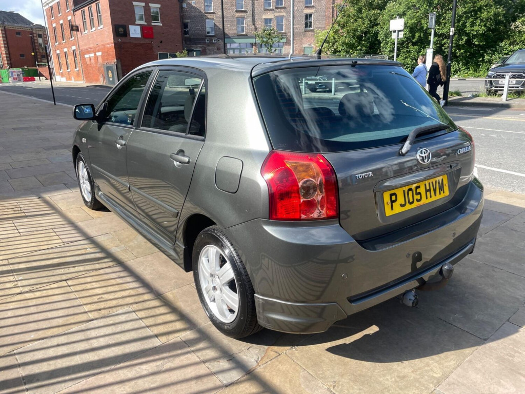 TOYOTA COROLLA
