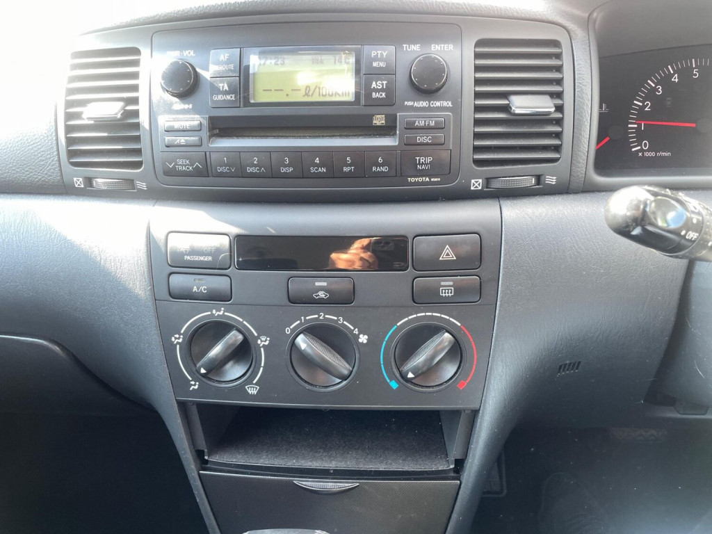 TOYOTA COROLLA