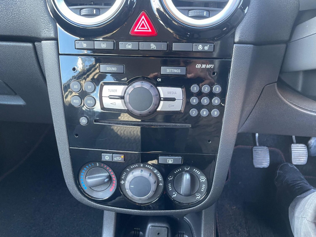 VAUXHALL CORSA