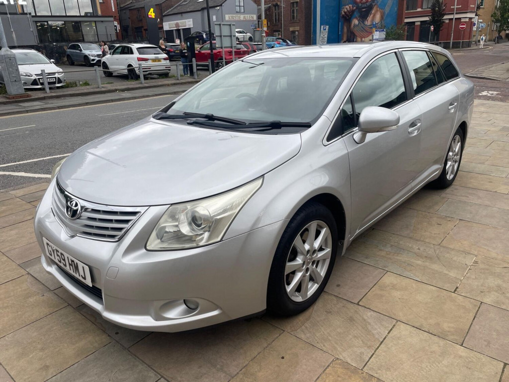 TOYOTA AVENSIS