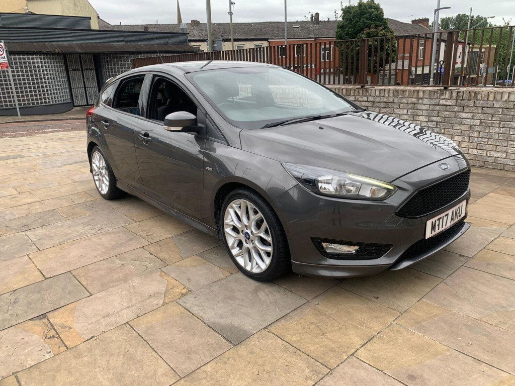 View FORD FOCUS 1.0T EcoBoost ST-Line Euro 6 (s/s) 5dr