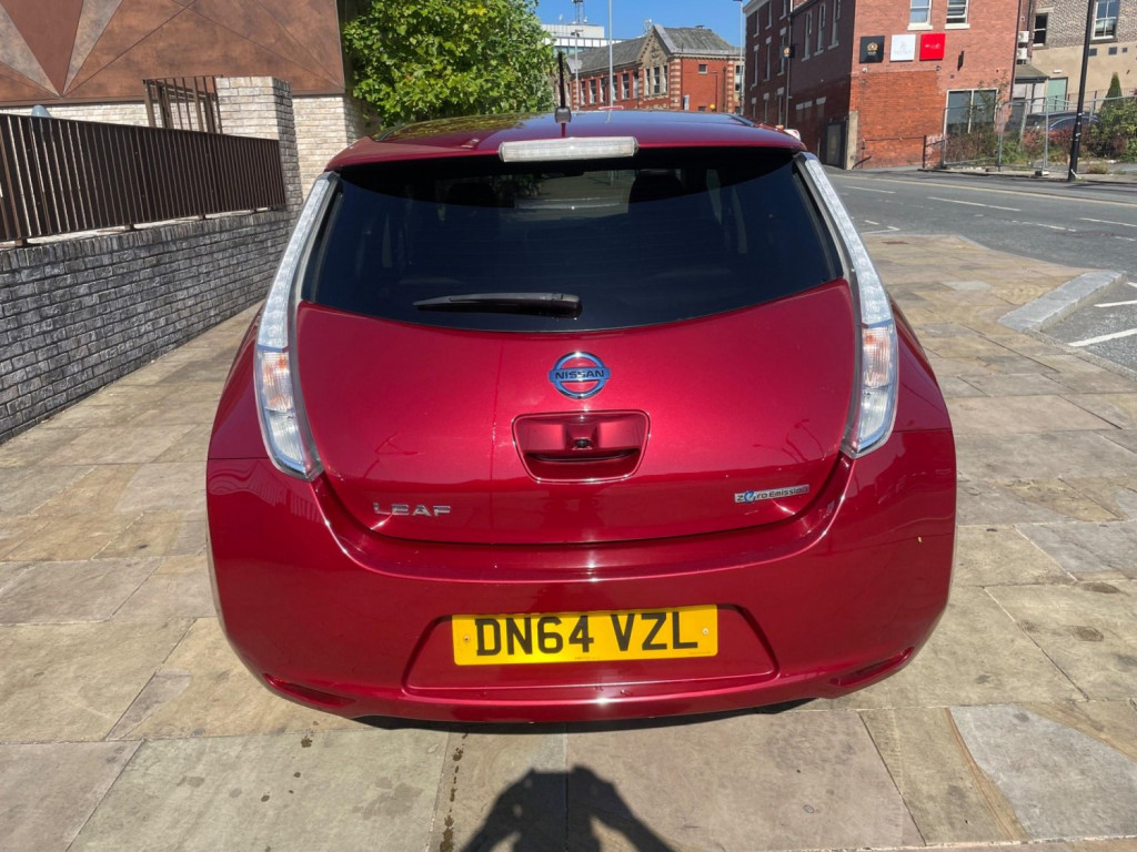 NISSAN LEAF