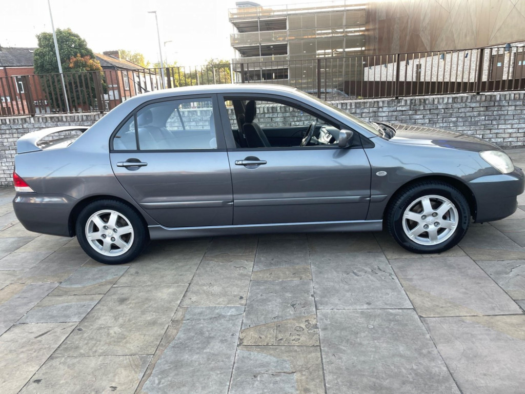 View MITSUBISHI LANCER 1.6 Equippe 4dr