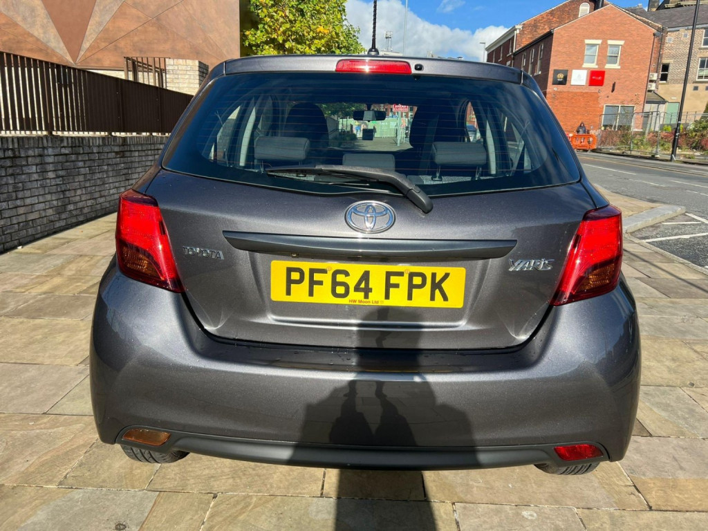 View TOYOTA YARIS 1.4 D-4D Icon Euro 5 5dr Euro 5