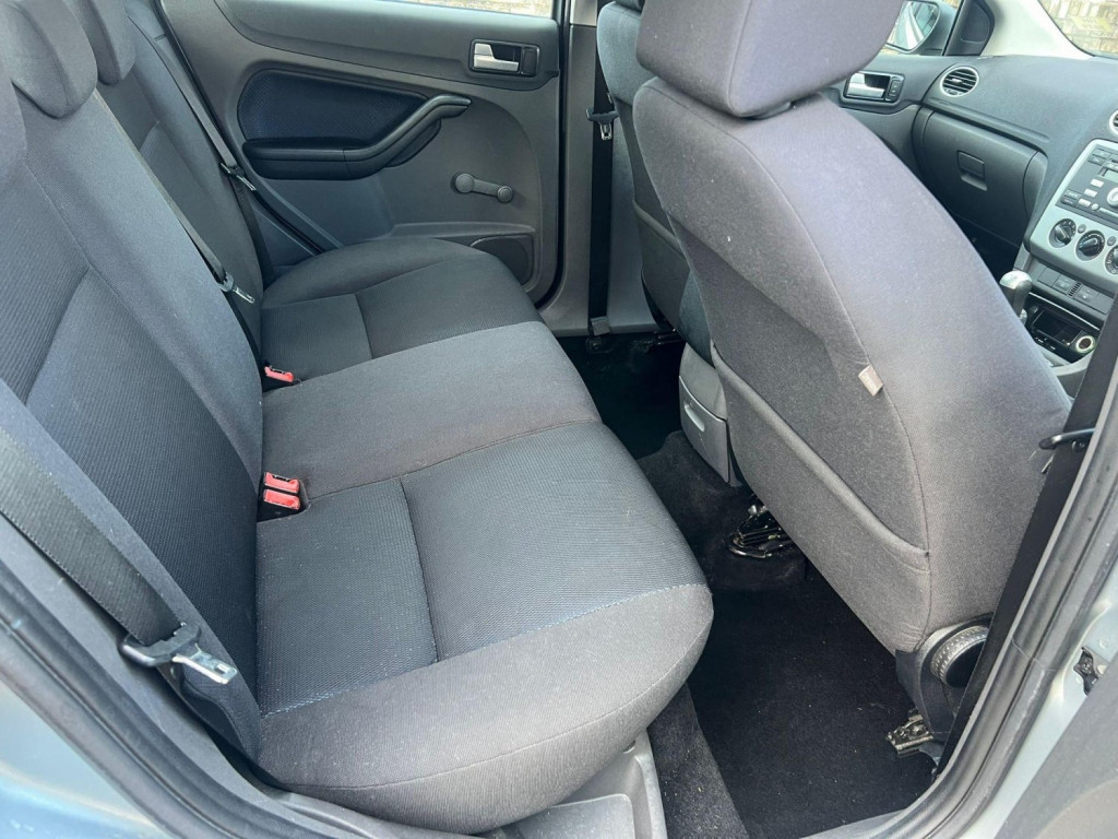 FORD FOCUS