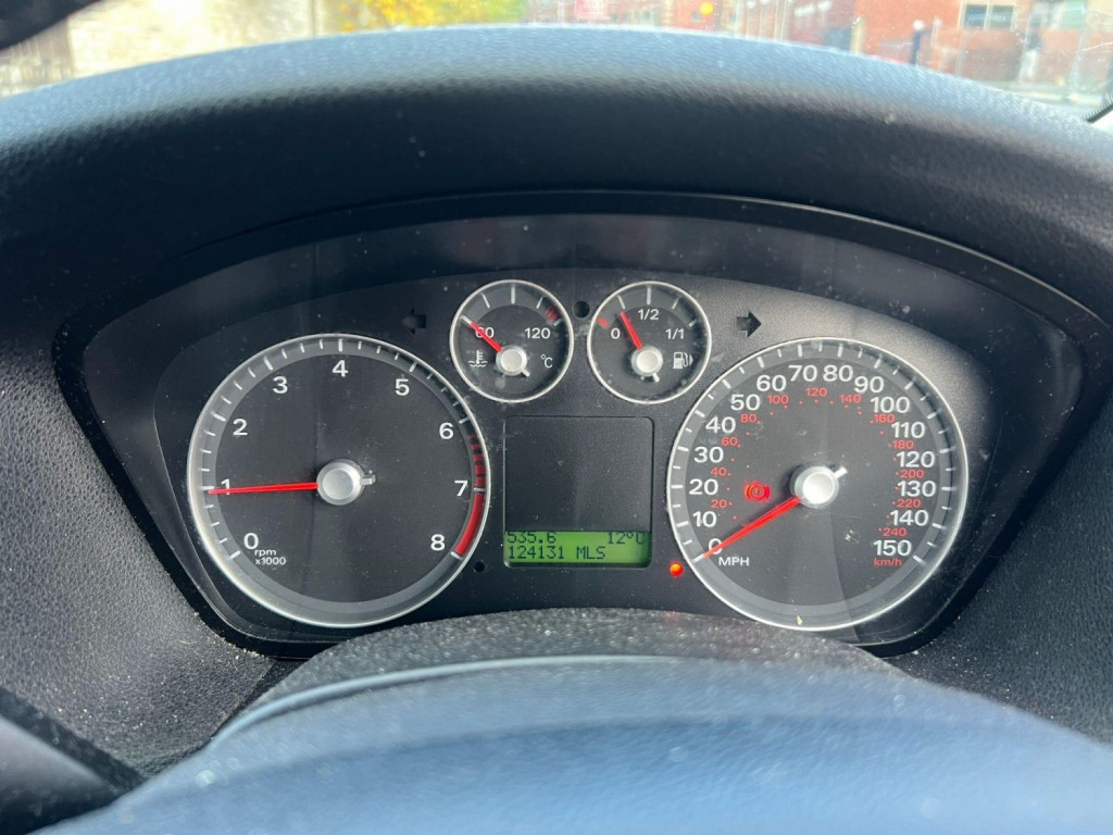 FORD FOCUS