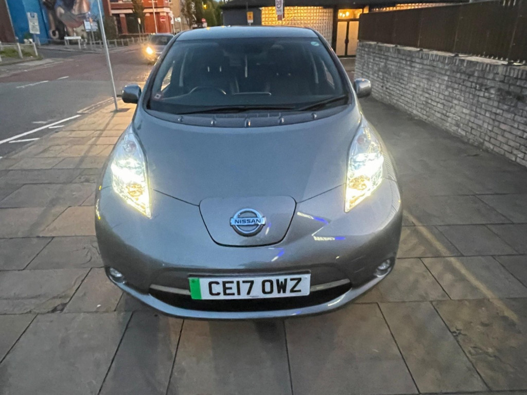 NISSAN LEAF