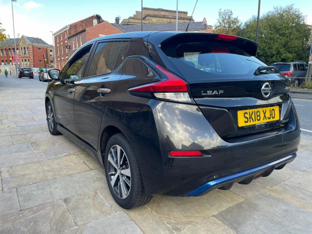 View NISSAN LEAF 40kWh Acenta Auto 5dr