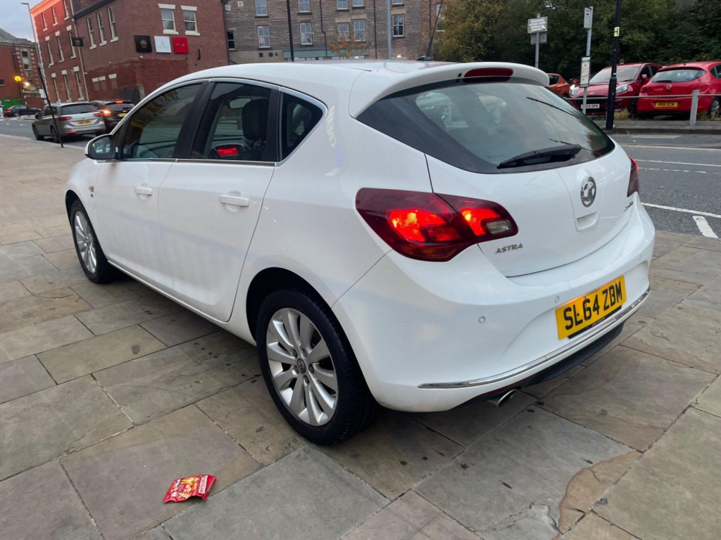 VAUXHALL ASTRA