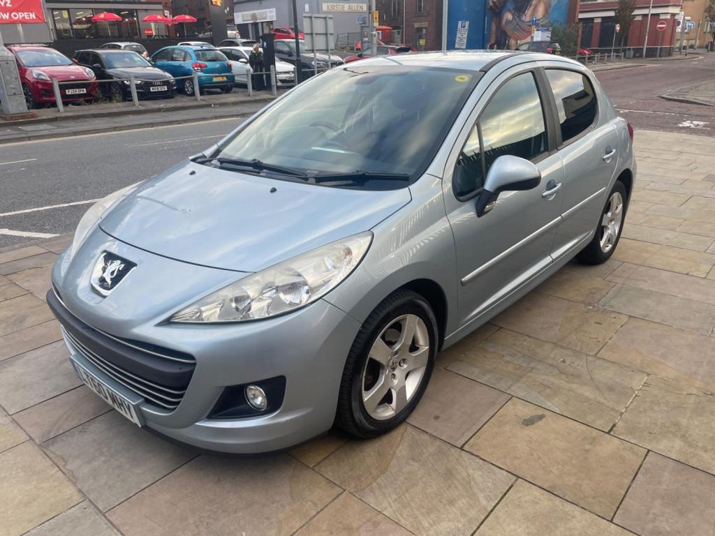 PEUGEOT 207