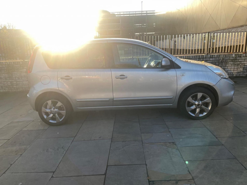 View NISSAN NOTE 1.4 16V n-tec Euro 5 5dr