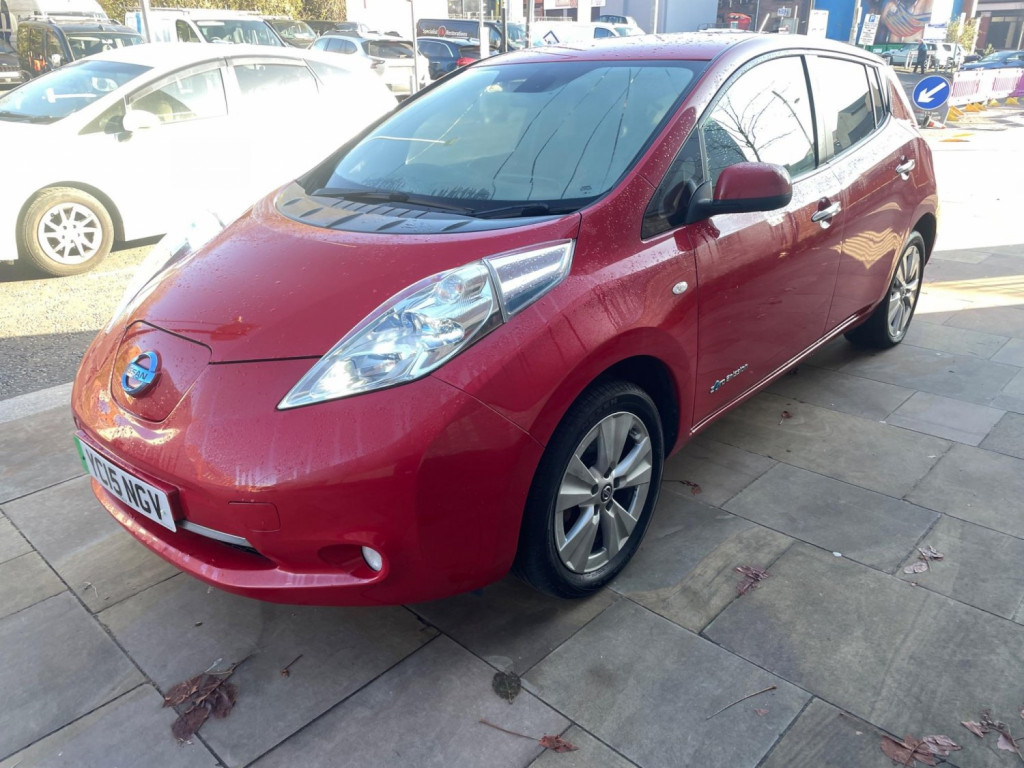 NISSAN LEAF