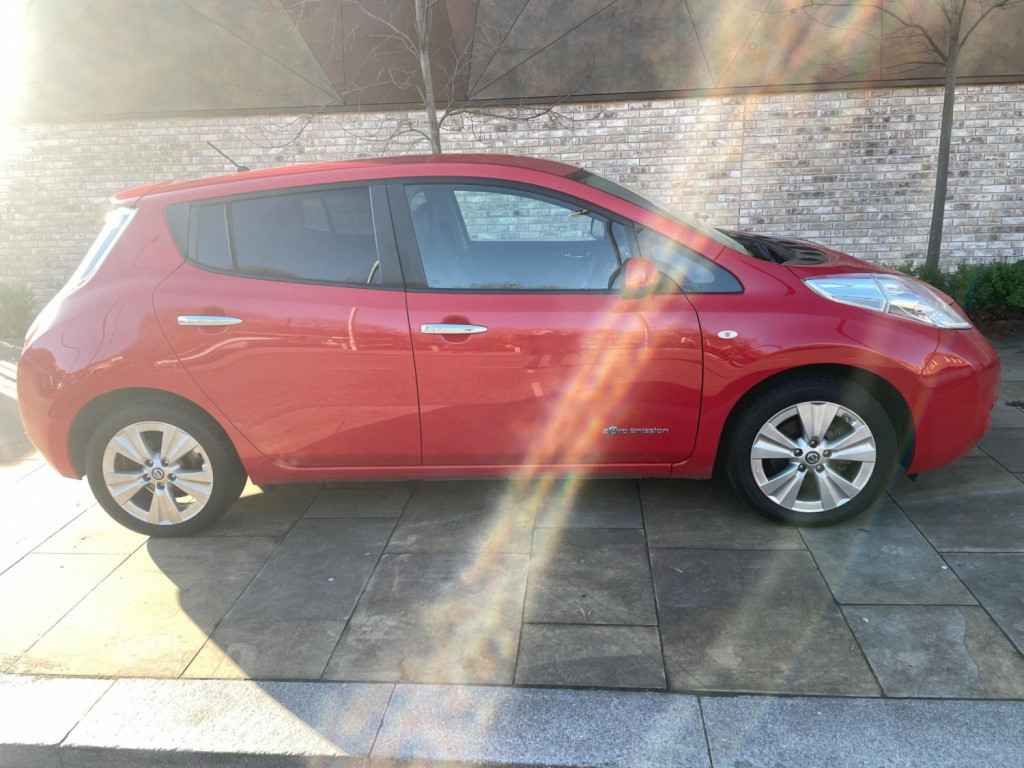 View NISSAN LEAF 24kWh Tekna Auto 5dr